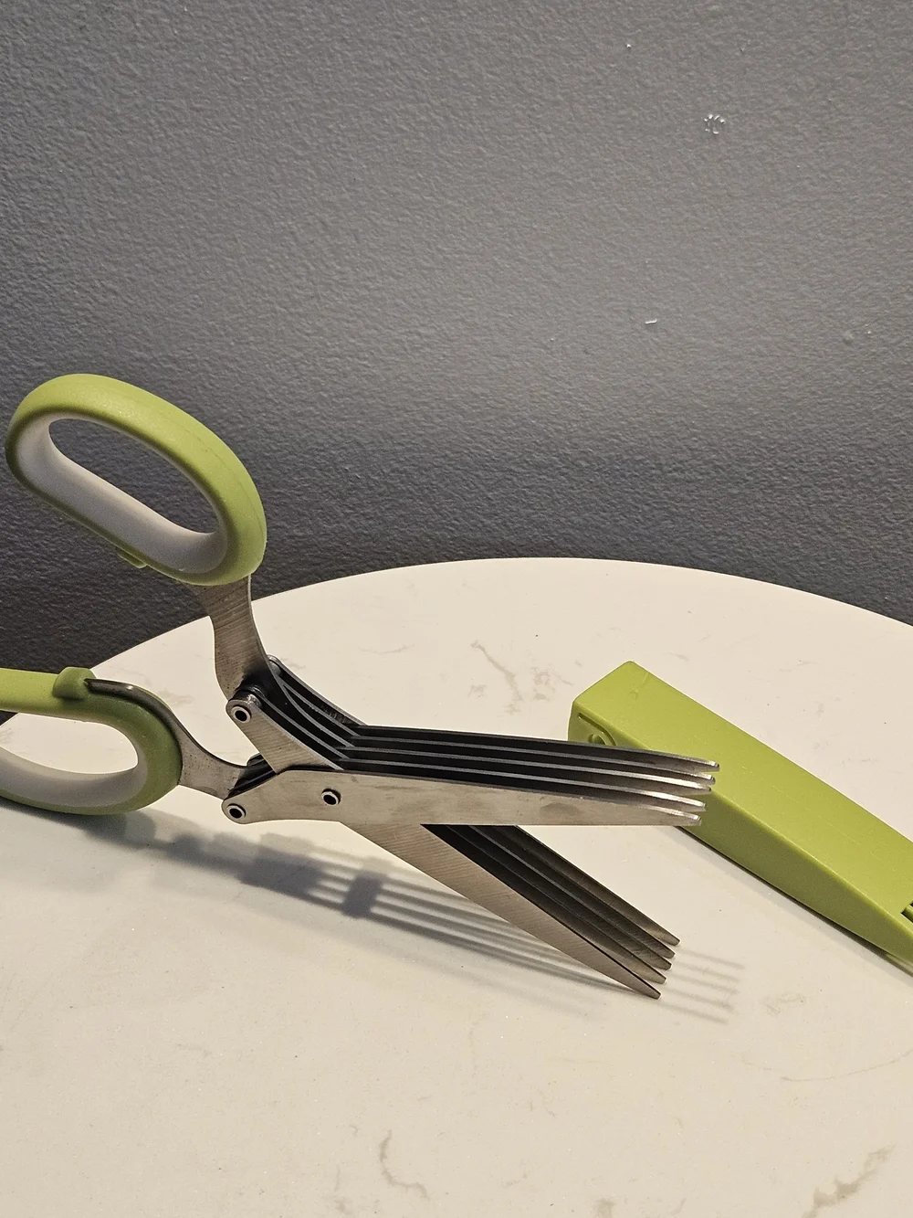 Multi-Blade Herb Scissors in Lime Green